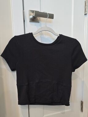 Abound Black Cropped Tee